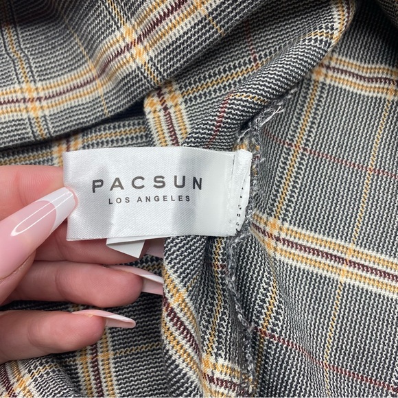 Plaid PacSun Mini Skirt with Zipper & Snaps - Picture 11 of 12